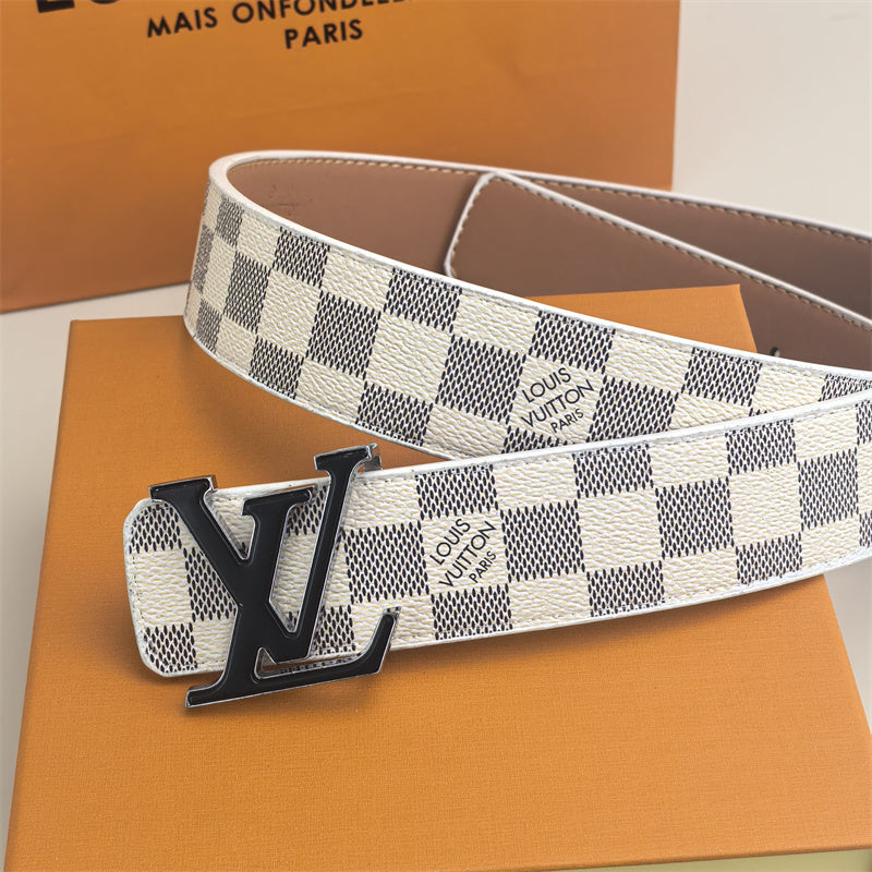 2 Color Buckle Love Belt (White Latticed)